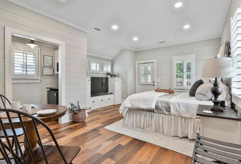 فندق صغير The Cottages At Laurel Brooke