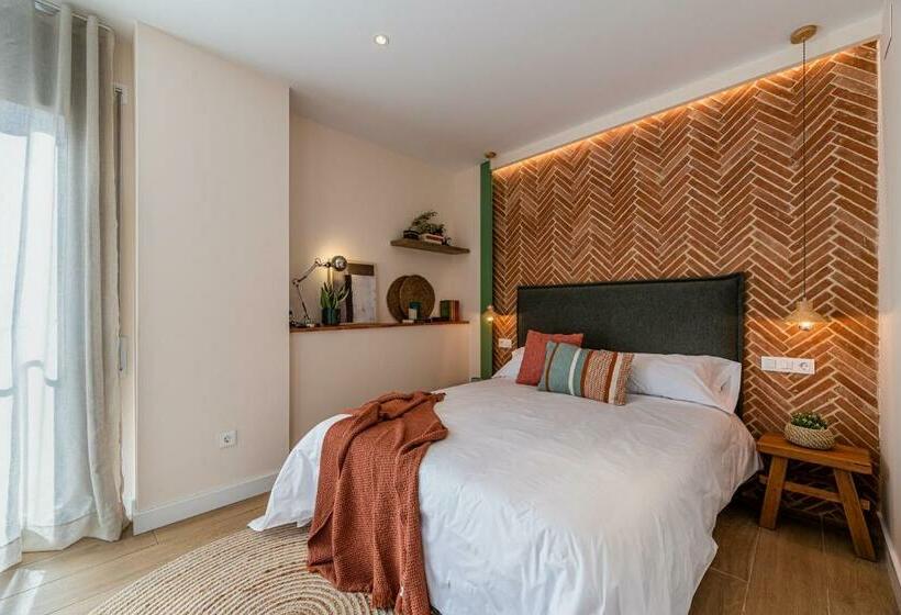 호스텔 Vestal Suites Domo