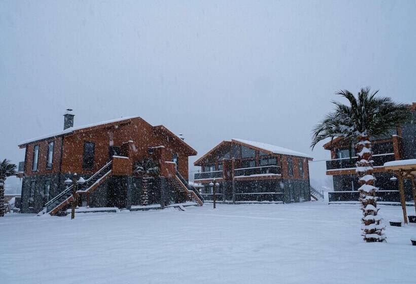 مبيت وإفطار Abant Sedir Park Butik Otel