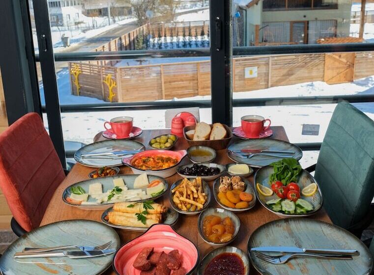 مبيت وإفطار Abant Sedir Park Butik Otel