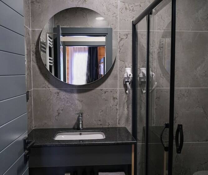 مبيت وإفطار Abant Sedir Park Butik Otel