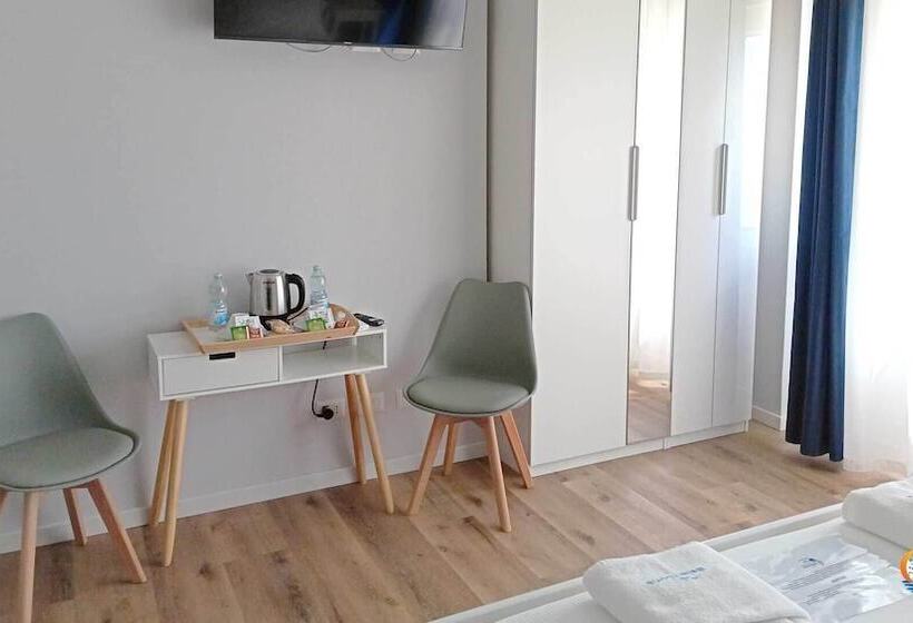 ベッドアンドブレックファースト Baia Di Luna