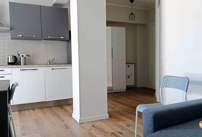 ベッドアンドブレックファースト Baia Di Luna