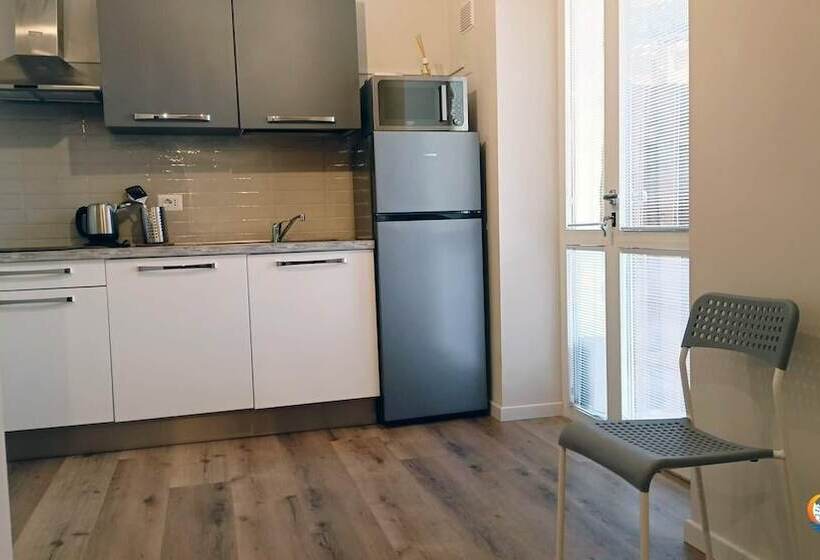 ベッドアンドブレックファースト Baia Di Luna