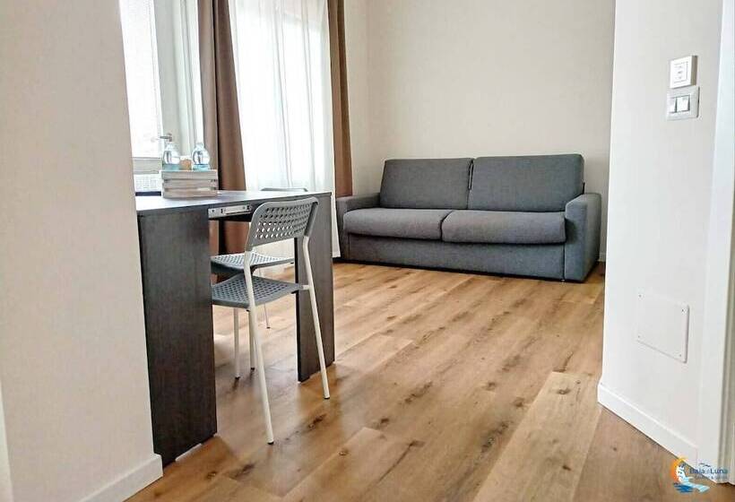 ベッドアンドブレックファースト Baia Di Luna