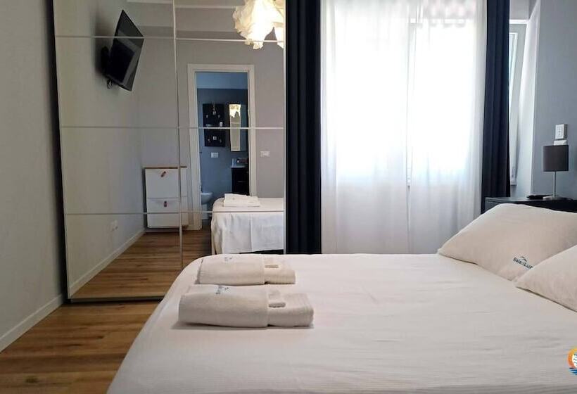 ベッドアンドブレックファースト Baia Di Luna