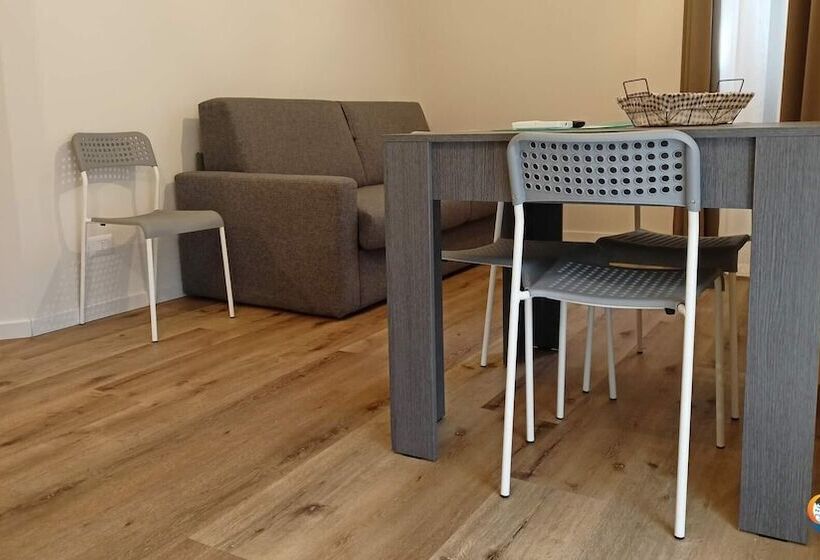 ベッドアンドブレックファースト Baia Di Luna