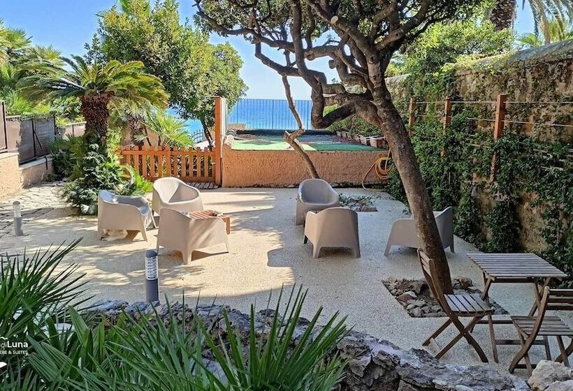 ベッドアンドブレックファースト Baia Di Luna