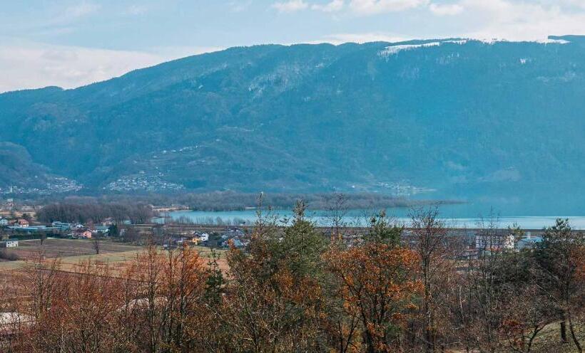 צימר Dama Del Lago