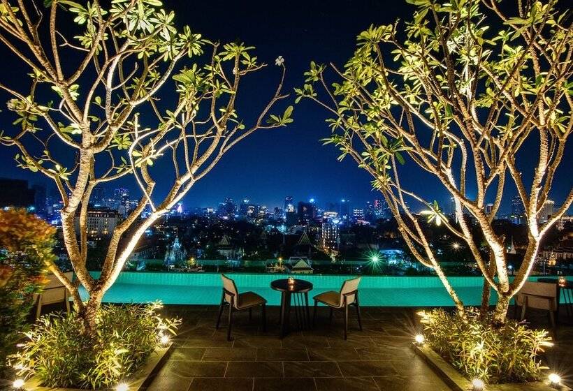 Glow Park Hotel Grand Royal Palace