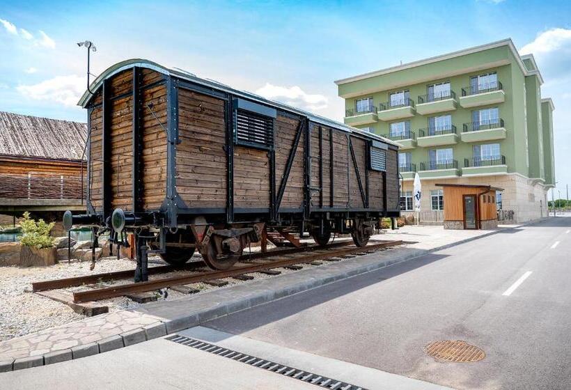 호텔 хотел глемпинг алианс