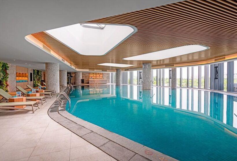 هتل A La Carte Ha Long Bay