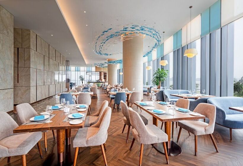 هتل A La Carte Ha Long Bay