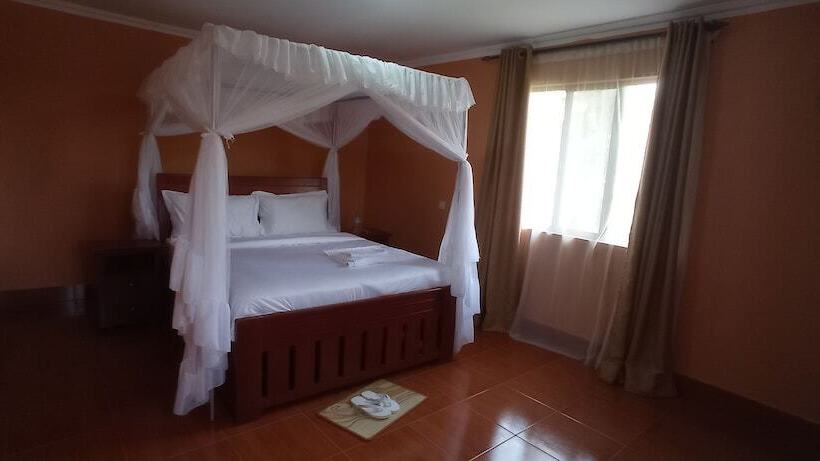 בית מלון כפרי Afroclan House