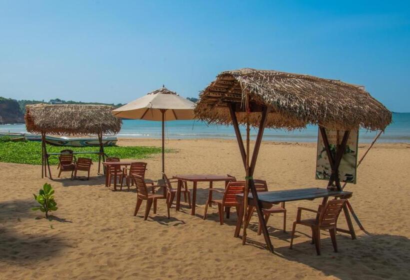 Отель Aussie Swiss