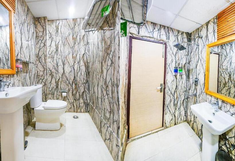 فندق Xenious Biz Ayaan Residency