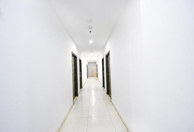 فندق Xenious Biz Ayaan Residency