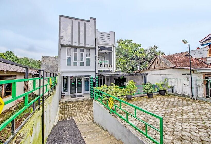 酒店 Capital O 92250 Hall & Guesthouse Kowapi Syariah