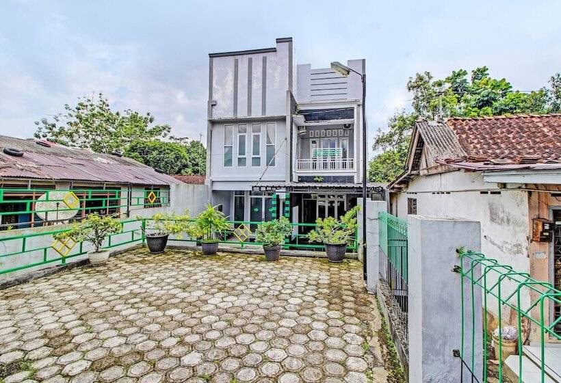 酒店 Capital O 92250 Hall & Guesthouse Kowapi Syariah