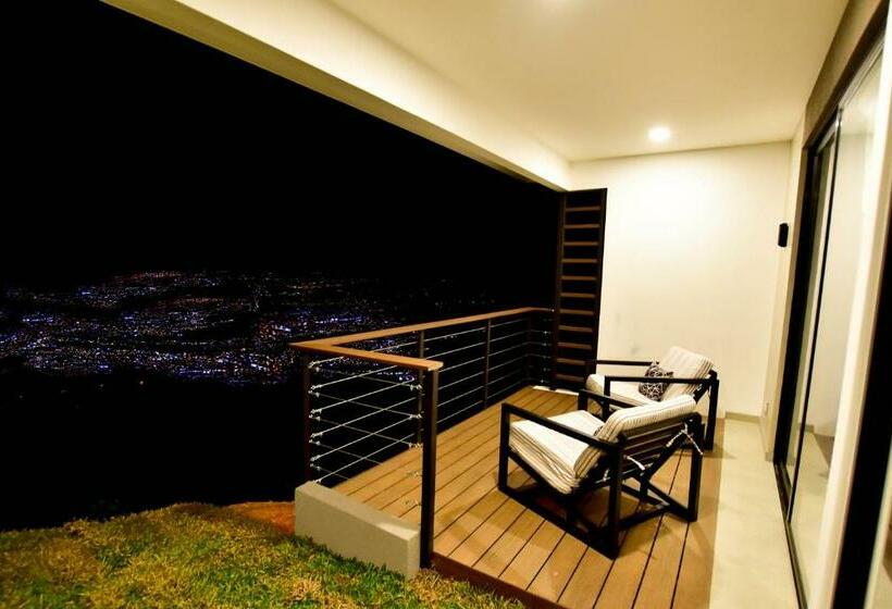 فندق Colinas Altavista