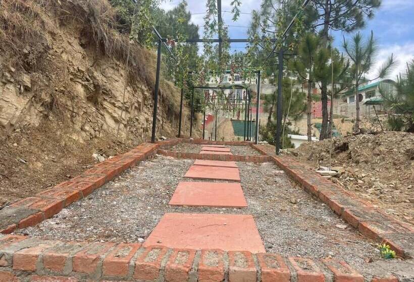 בית מלון כפרי Dhara Doorway To Inner Peace