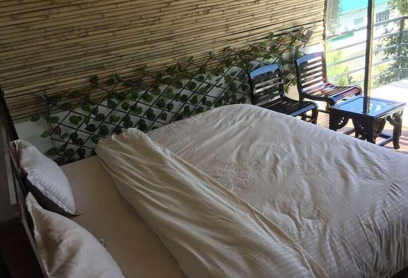 בית מלון כפרי Dhara Doorway To Inner Peace