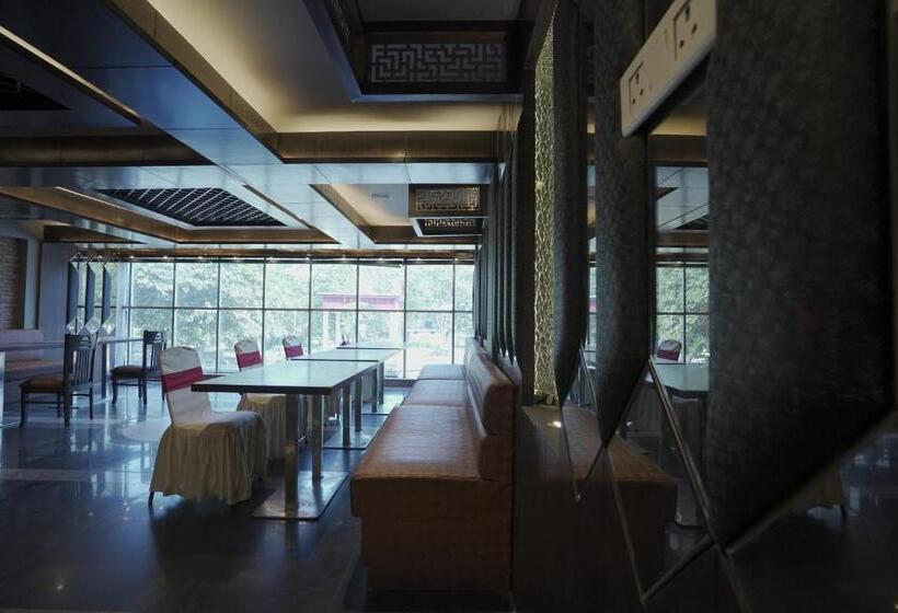 Geetika Galaxy Hotel By Wb Inn