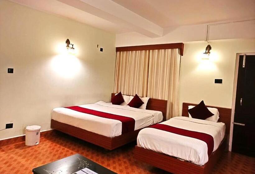 Отель Lily Guest House