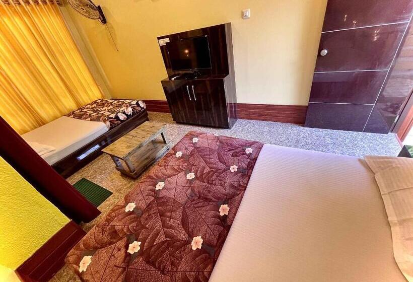 فندق Natural Resort Panhala