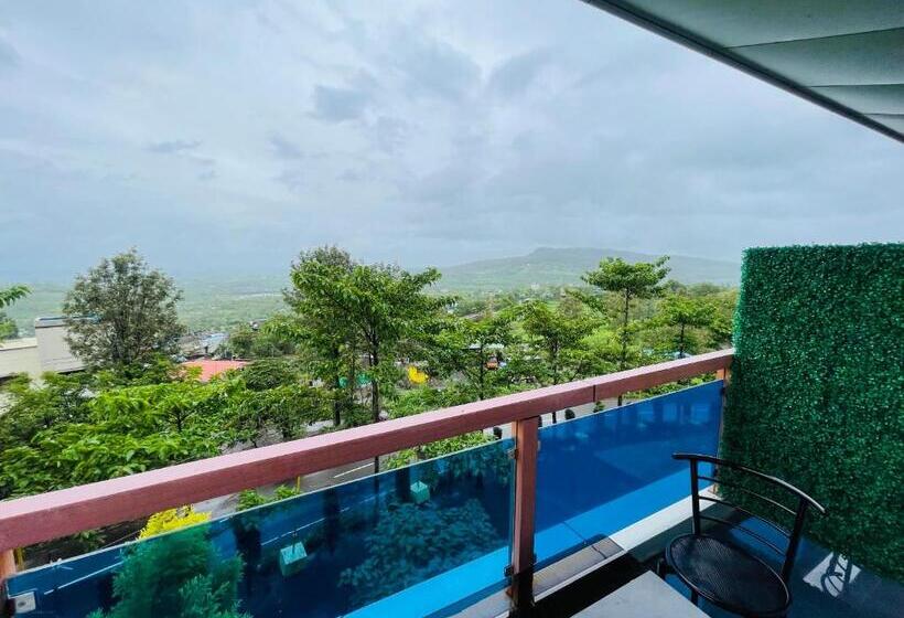 בית מלון כפרי Natural Resort Panhala