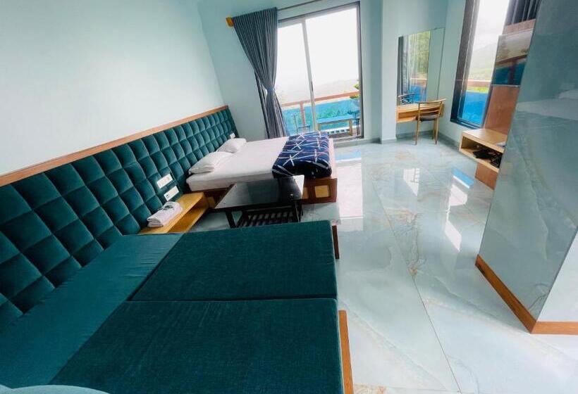 בית מלון כפרי Natural Resort Panhala