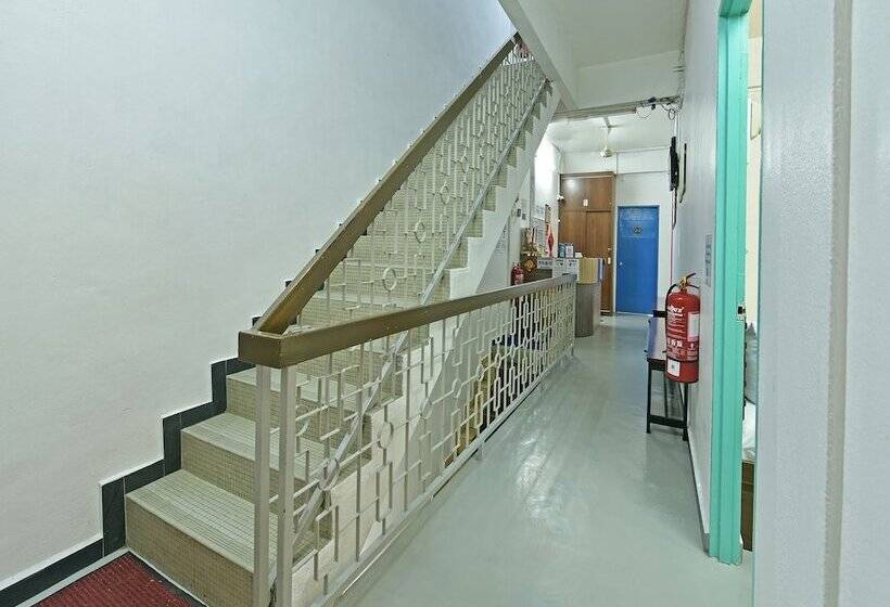 酒店 Oyo 90734 Tata Inn