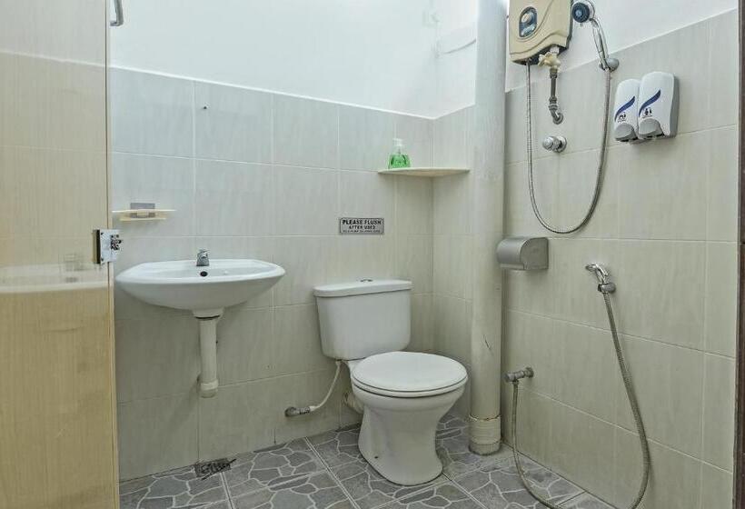 酒店 Oyo 90734 Tata Inn