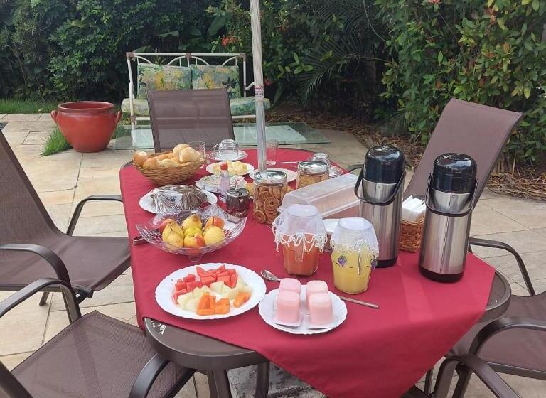 ホテル Pousada Villa Di Guarujá