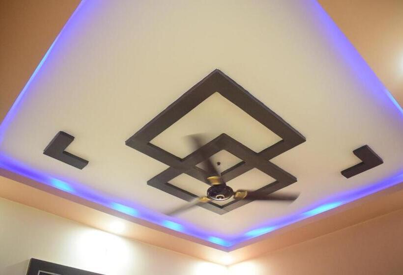 בית מלון כפרי Shakuntla Palace