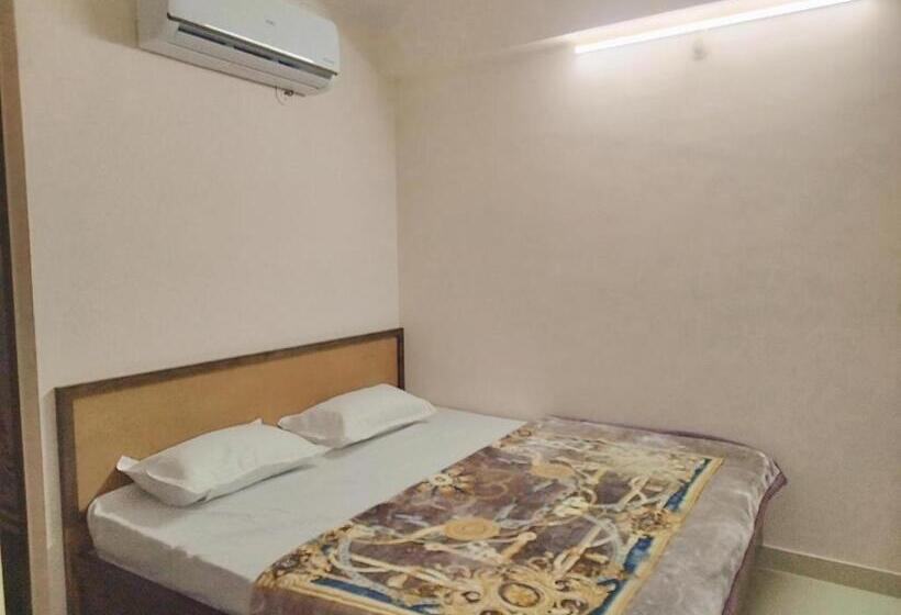 Hotel Shree Chandram