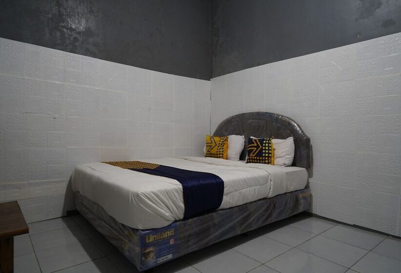 酒店 Spot On 92269 Arjuna Homestay