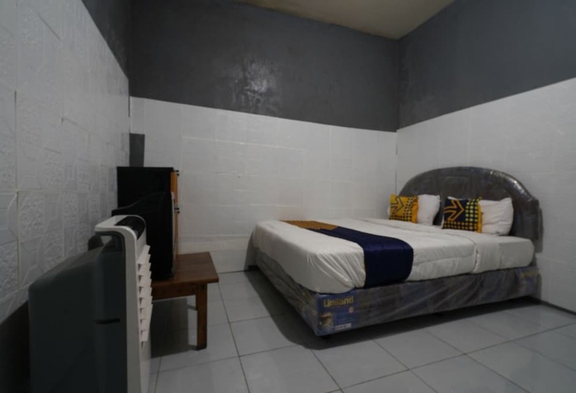 酒店 Spot On 92269 Arjuna Homestay