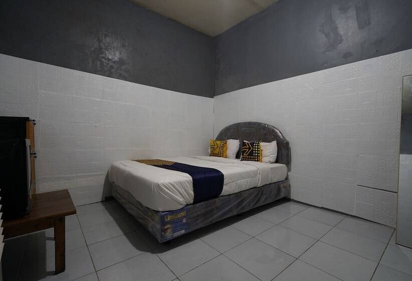 酒店 Spot On 92269 Arjuna Homestay