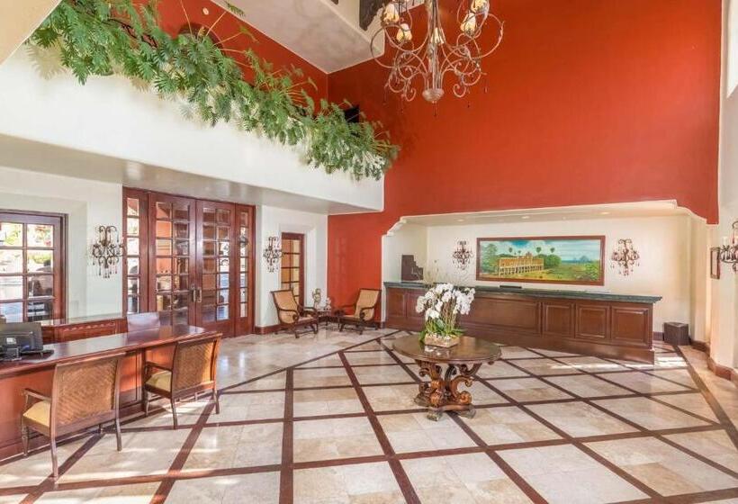 فندق The Club At Hacienda Del Mar