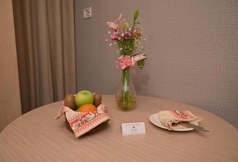 فندق Xenious Biz Ayaan Residency