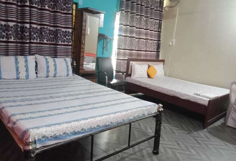 پانسیون Akshita Guest House By Grb