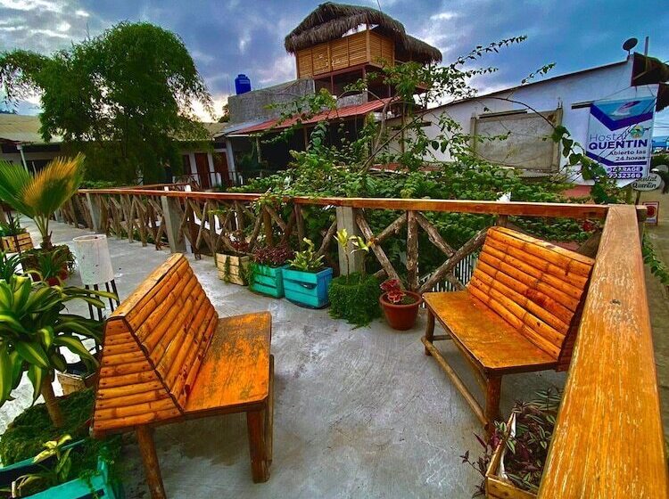 بنسيون Hostal Machalilla