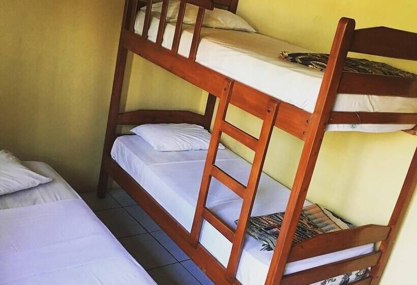 بنسيون Hostal Machalilla