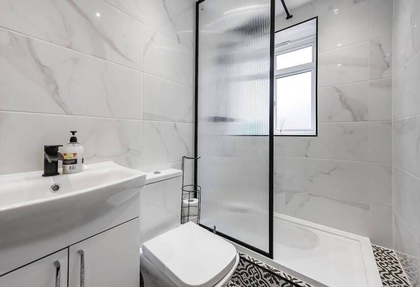 Пансион Victoria Hub