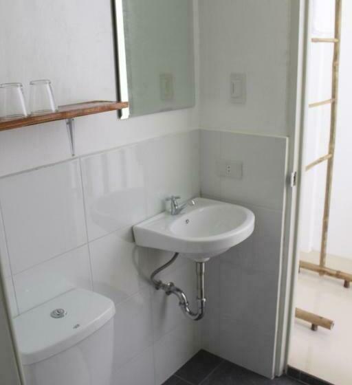 هاستل Happy Coconut Camiguin