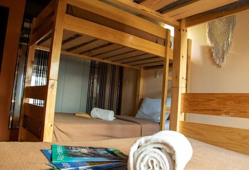 هاستل Hostal Las Escaleras