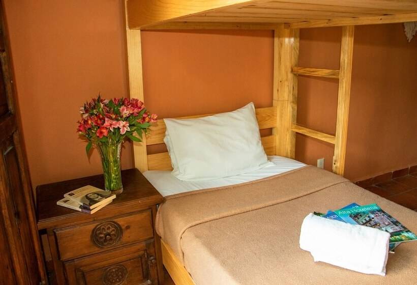 هاستل Hostal Las Escaleras