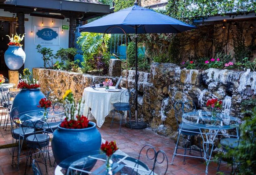 هاستل Hostal Las Escaleras