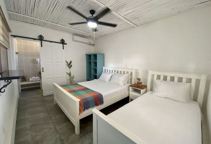 مبيت وإفطار Jakes On The Beach